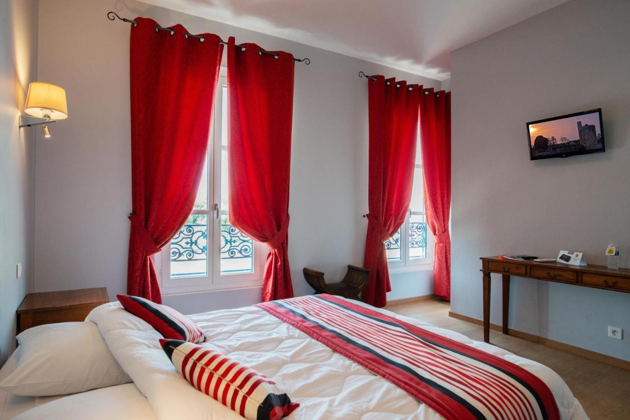 Logis Hotel De La Tour リブルヌ エクステリア 写真