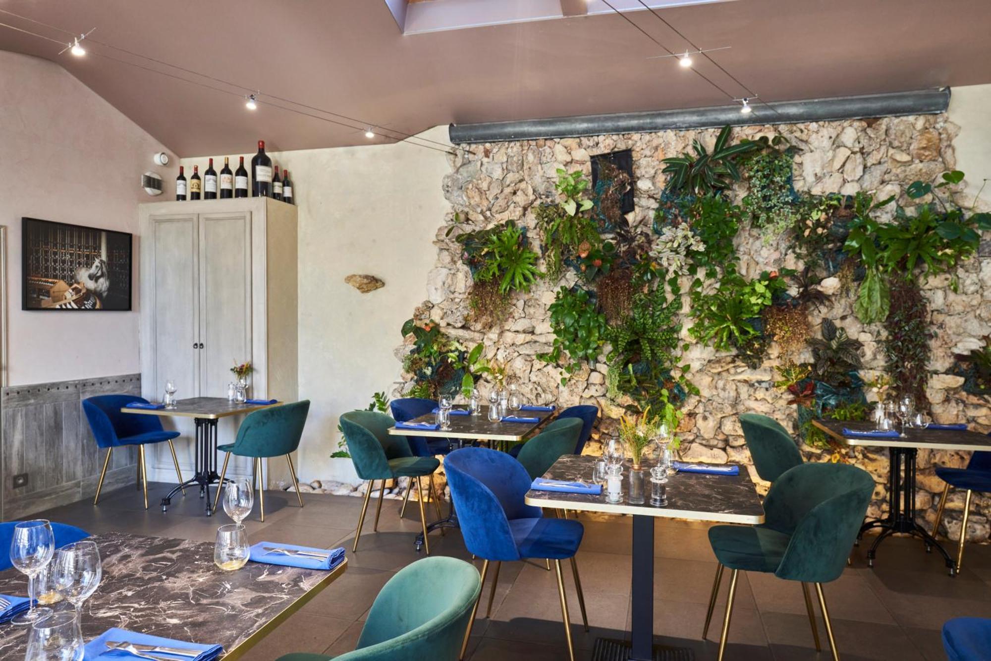 Logis Hotel De La Tour リブルヌ エクステリア 写真